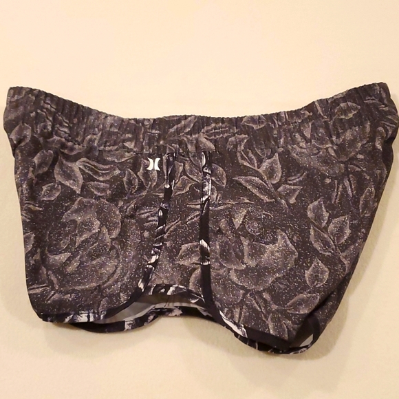 Black & Gray Hurley Boardshorts - Picture 6 of 6